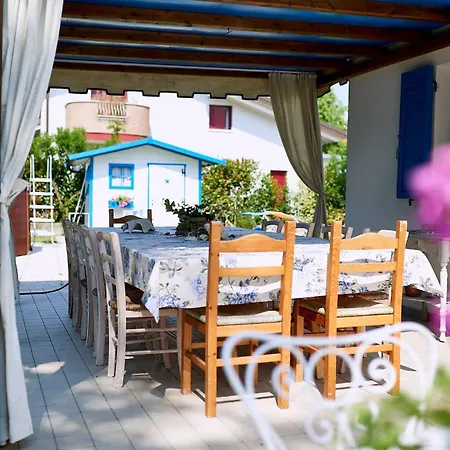 Ca Del Mar Rustico A Con Giardino E Piscina Privati Ad Uso Esclusivo # Feriehus Jesolo